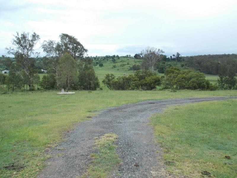 51 Long Gully Road, Summerholm QLD 4341