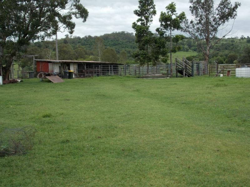 51 Long Gully Road, Summerholm QLD 4341