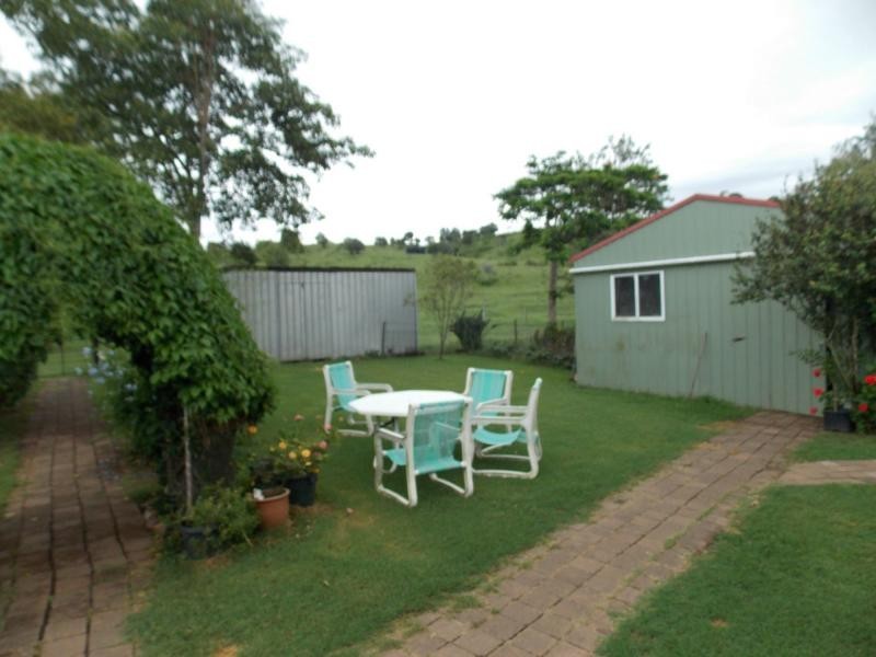 51 Long Gully Road, Summerholm QLD 4341