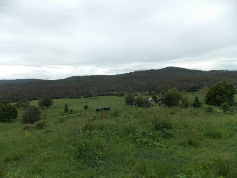 51 Long Gully Road, Summerholm QLD 4341