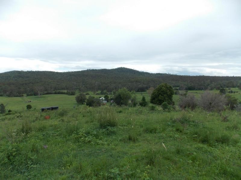51 Long Gully Road, Summerholm QLD 4341