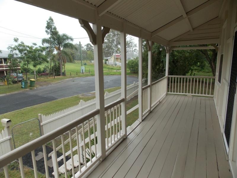 2 Mill Lane, Rosewood QLD 4340