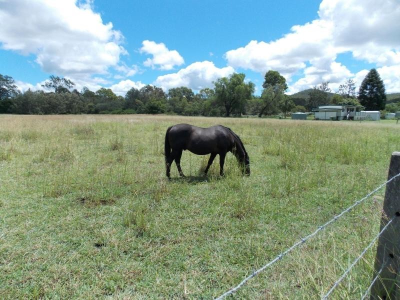 11 Grandchester Mt Mort Road, Grandchester QLD 4340