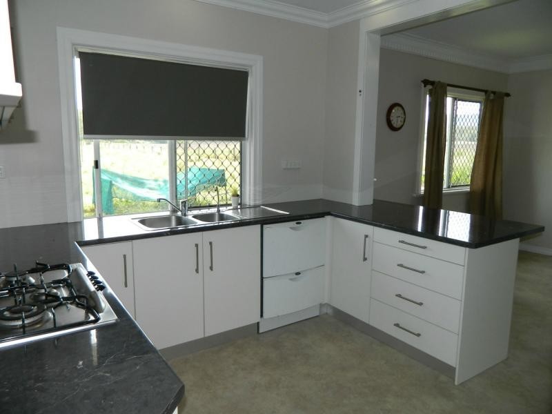 99 Loder Road, Thagoona QLD 4306