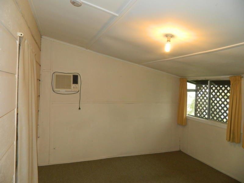 17 School Street, Rosewood QLD 4340