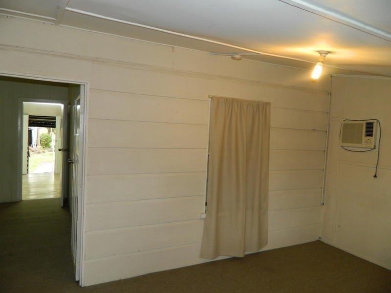 17 School Street, Rosewood QLD 4340