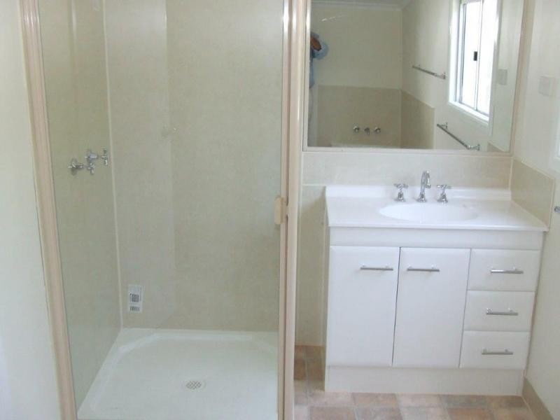 17 School Street, Rosewood QLD 4340