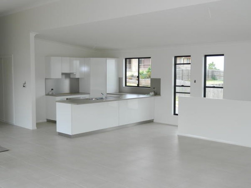 15 Birru Place, Rosewood QLD 4340