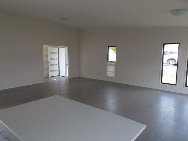 36 Birru Place, Rosewood QLD 4340