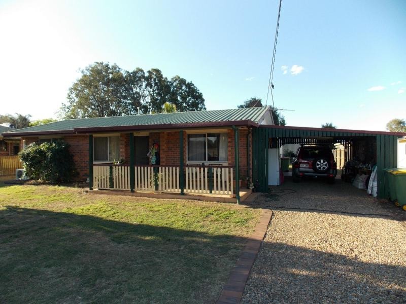 33 Bell Street, Walloon QLD 4306