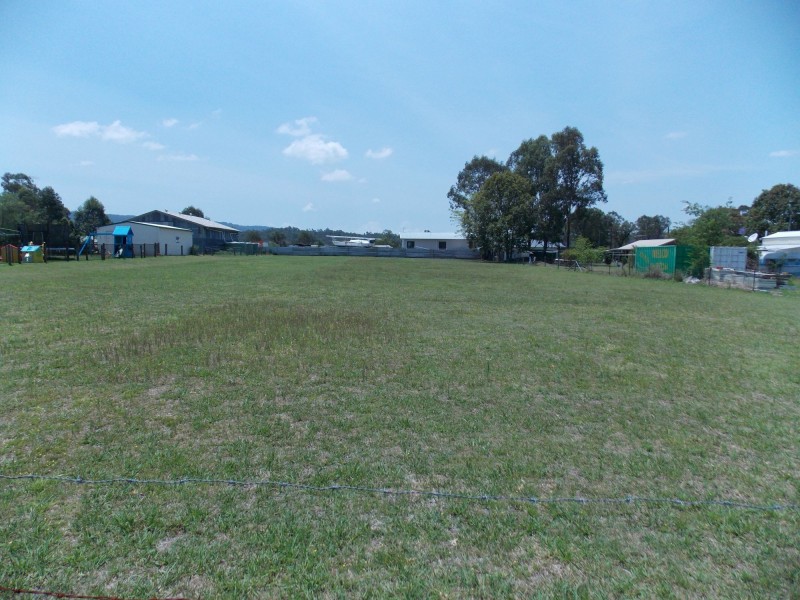 32 Gipps Street, Calvert QLD 4340