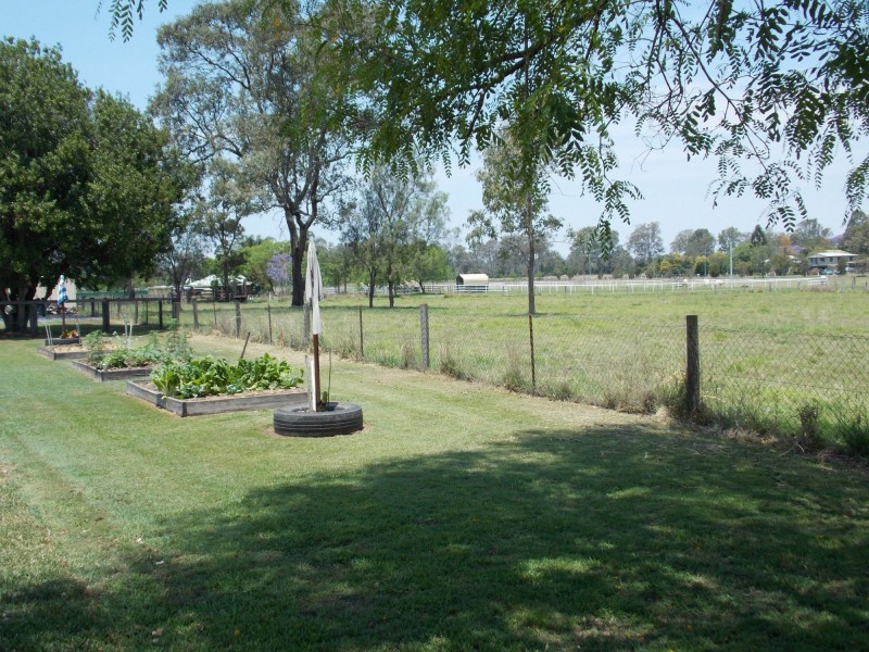 29 Newcastle Street, Calvert QLD 4340