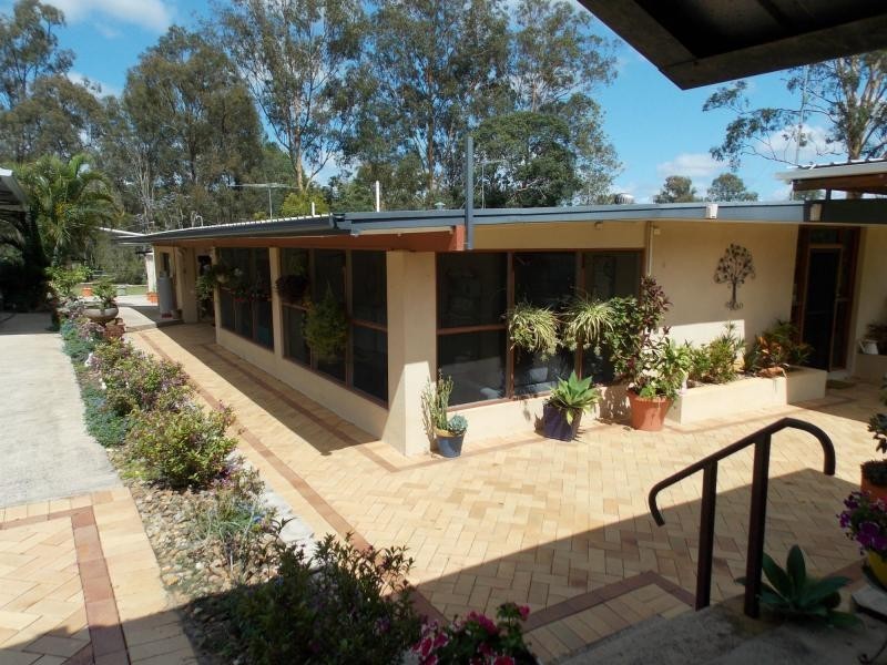 29 Sippels Road, Grandchester QLD 4340