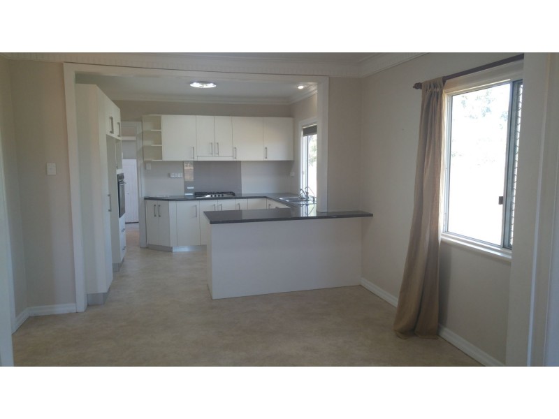 99 Loder Road, Thagoona QLD 4306