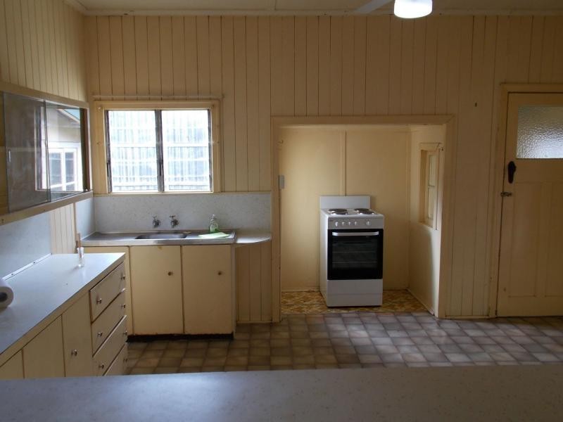 17 Albert Street, Rosewood QLD 4340