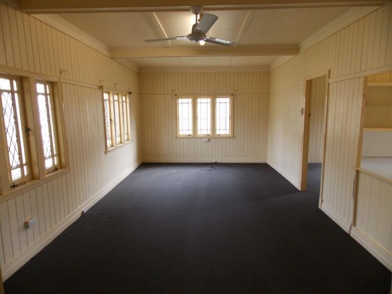 17 Albert Street, Rosewood QLD 4340