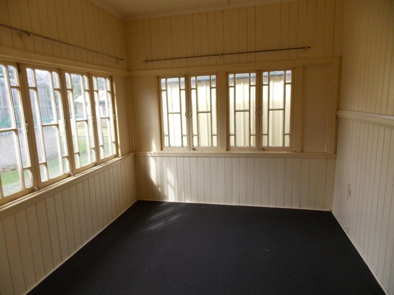 17 Albert Street, Rosewood QLD 4340