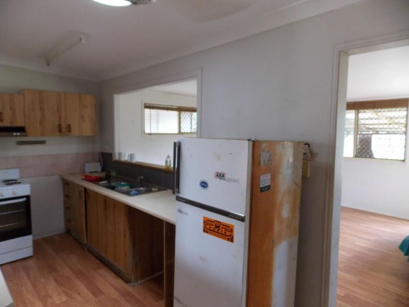 71 Ipswich Street, Grandchester QLD 4340