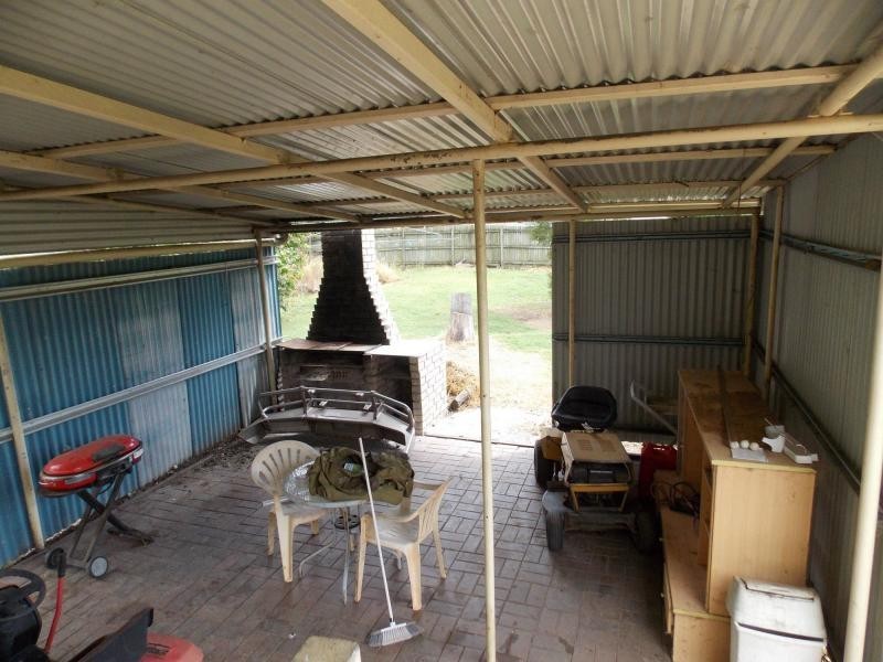 71 Ipswich Street, Grandchester QLD 4340
