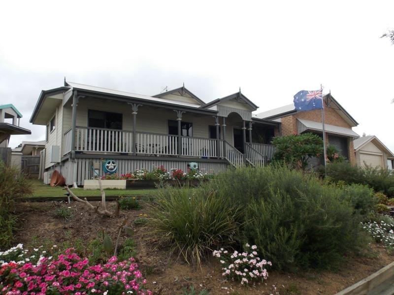 8 Claydon Place, Rosewood QLD 4340