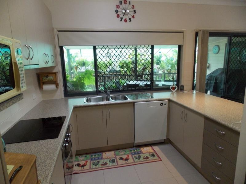 8 Claydon Place, Rosewood QLD 4340