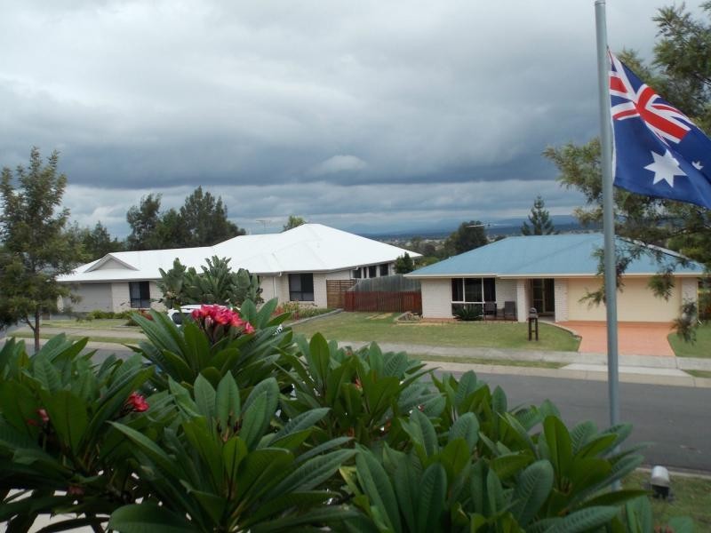 8 Claydon Place, Rosewood QLD 4340