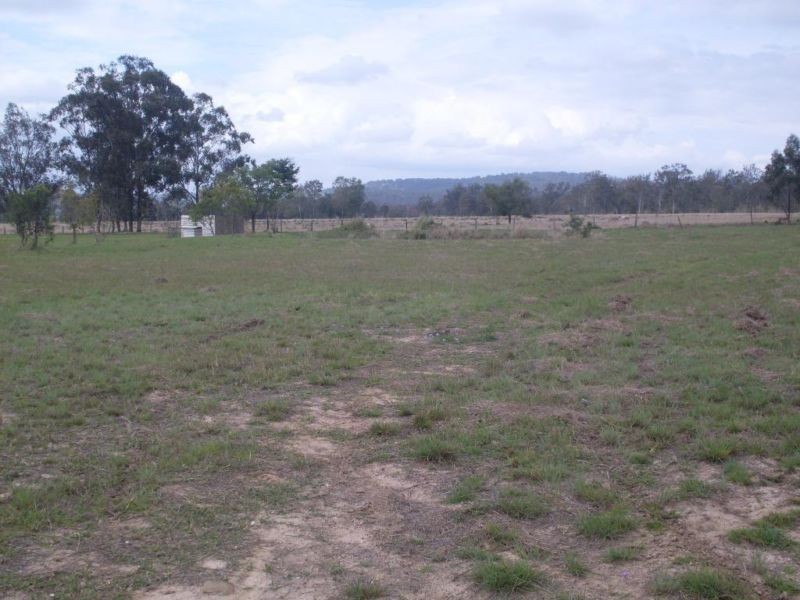 15 Leslee Court, Summerholm QLD 4341