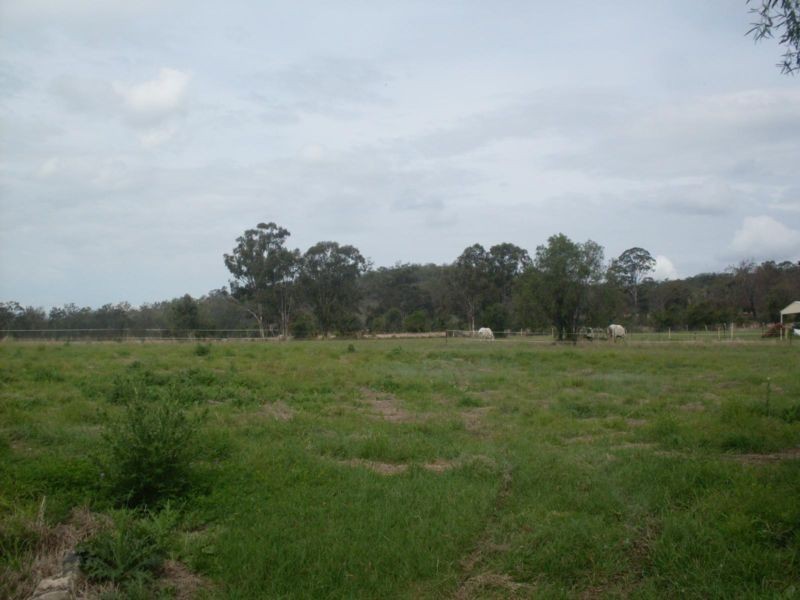 15 Leslee Court, Summerholm QLD 4341