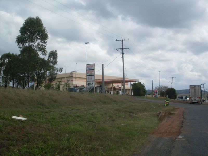 15 Leslee Court, Summerholm QLD 4341