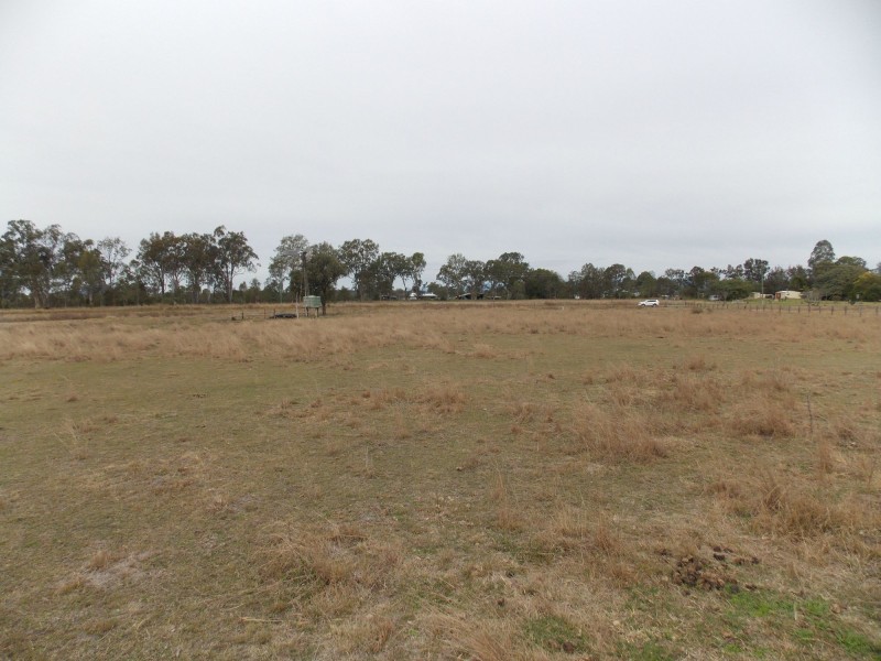 2 Waters Road, Calvert QLD 4340