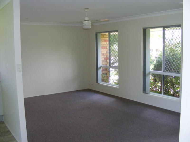 6 Dellvene Crescent, Rosewood QLD 4340