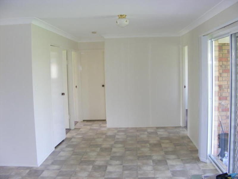 6 Dellvene Crescent, Rosewood QLD 4340