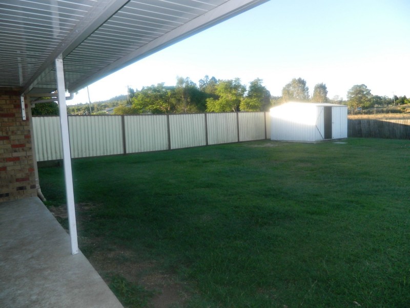 6 Dellvene Crescent, Rosewood QLD 4340