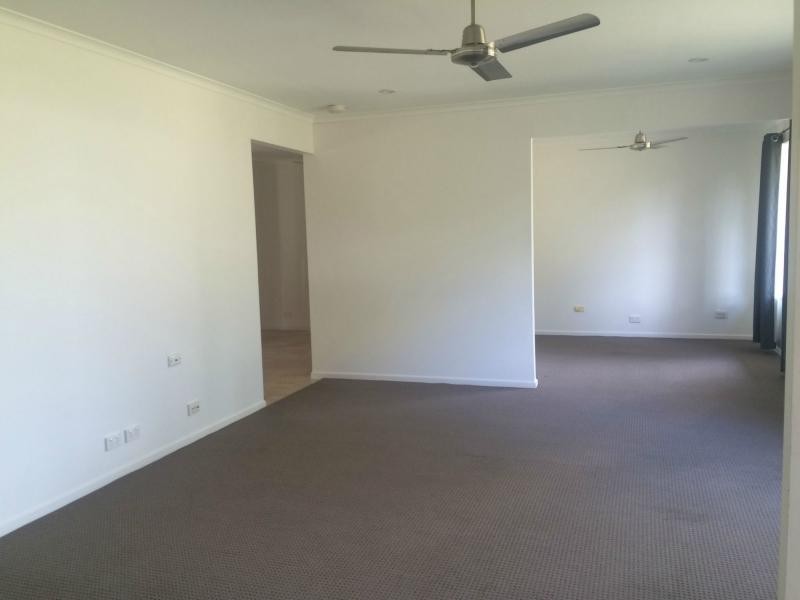 Flinders View QLD 4305