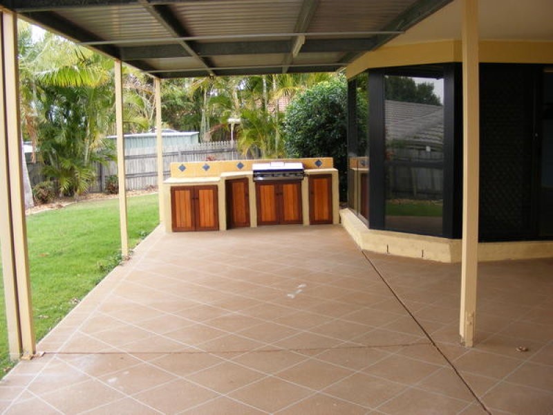 Yamanto QLD 4305