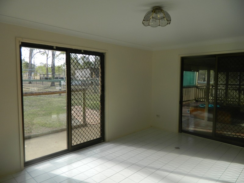 Walloon QLD 4306
