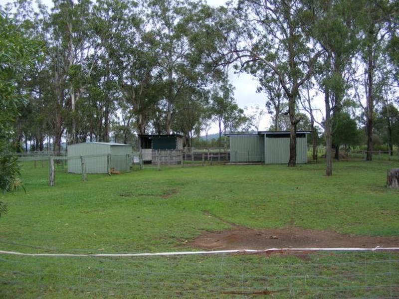 Walloon QLD 4306