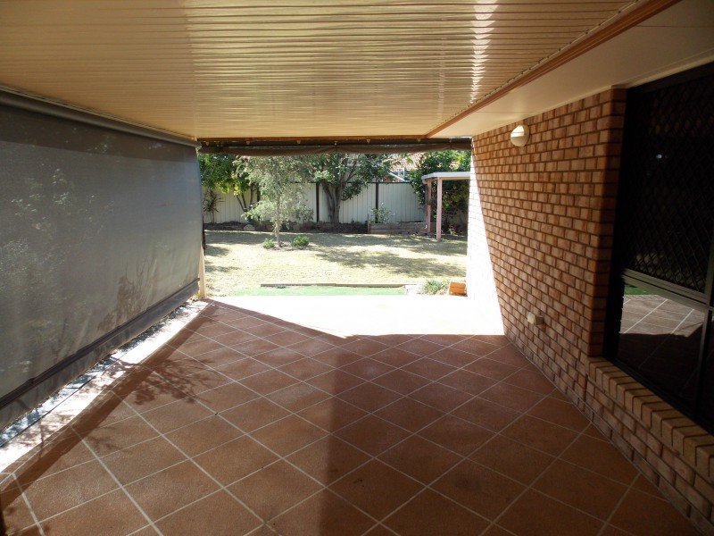 27 Dellvene Cres, Rosewood QLD 4340