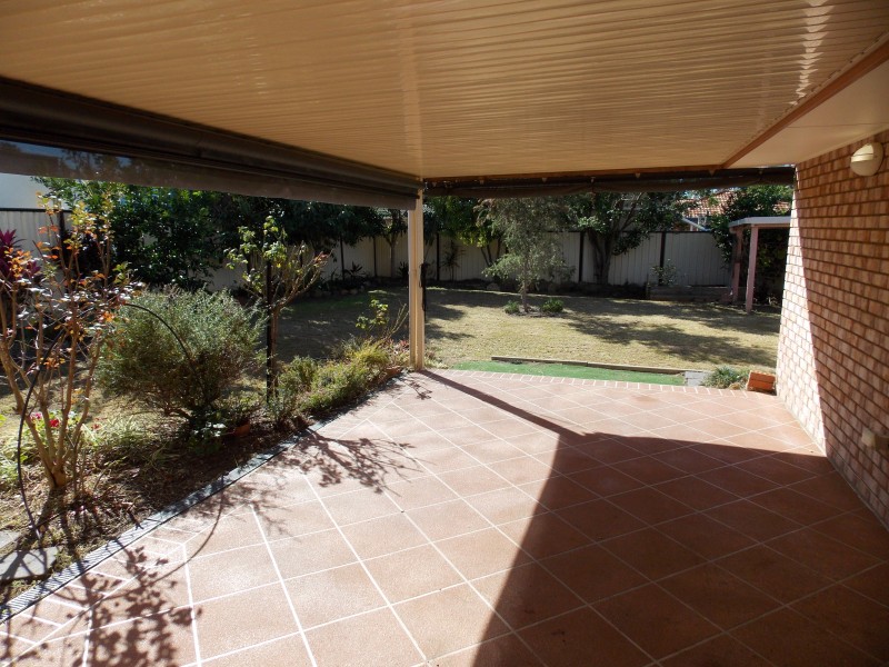 27 Dellvene Cres, Rosewood QLD 4340