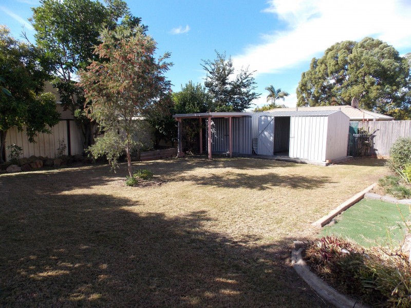 27 Dellvene Cres, Rosewood QLD 4340