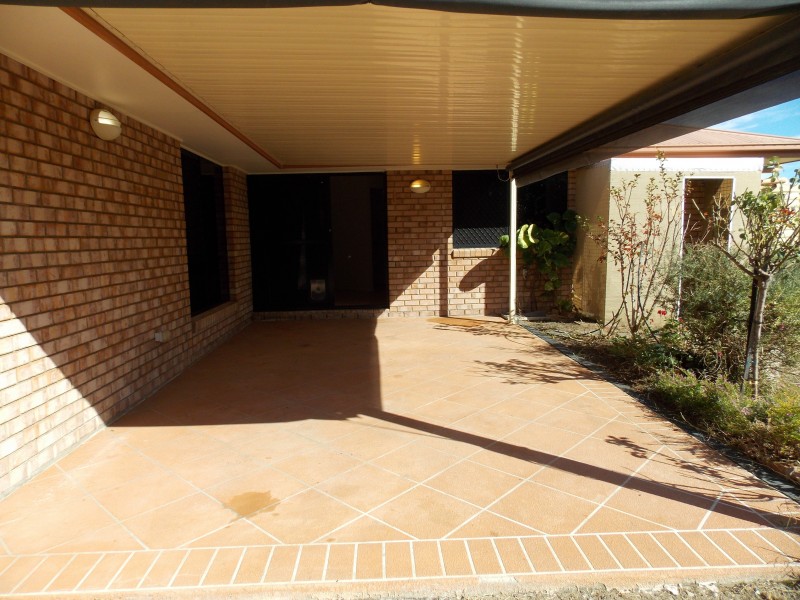 27 Dellvene Cres, Rosewood QLD 4340