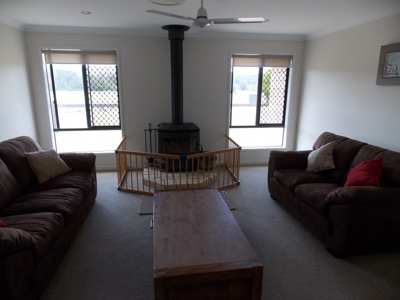 37 Grandchester Mt Mort Rd, Grandchester QLD 4340