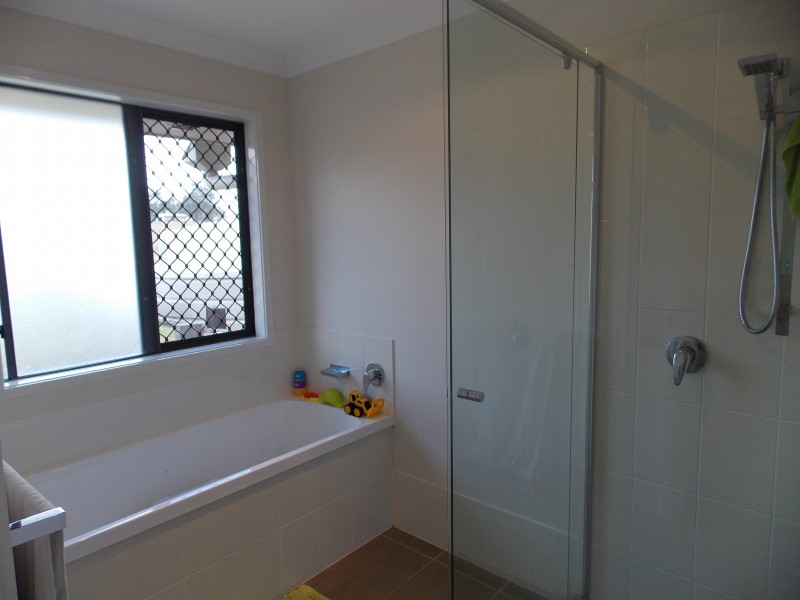 37 Grandchester Mt Mort Rd, Grandchester QLD 4340