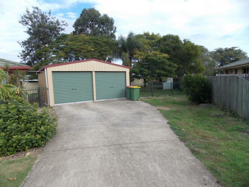 73 Bernadette Cres, Rosewood QLD 4340