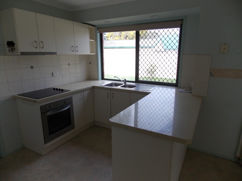 73 Bernadette Cres, Rosewood QLD 4340