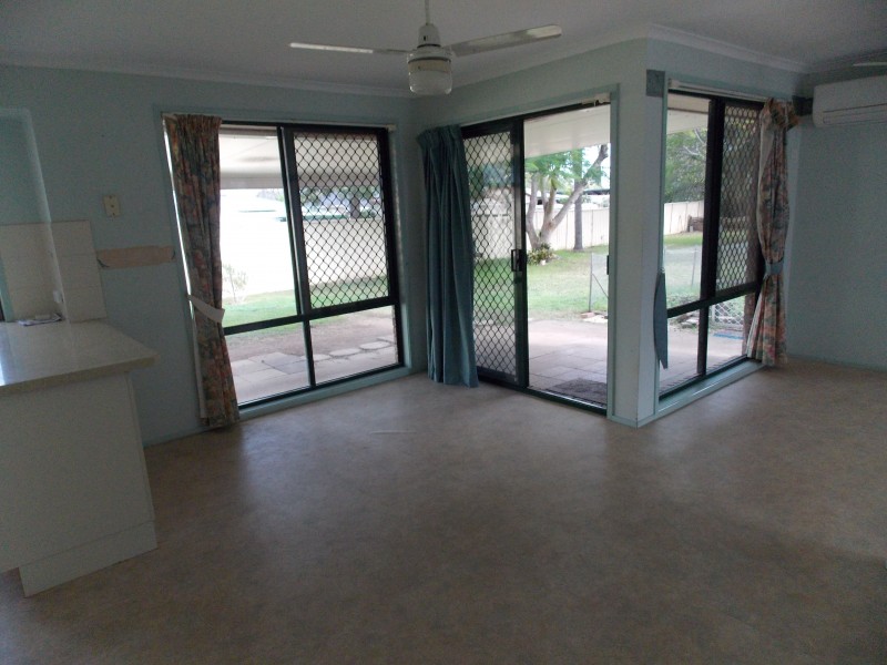 73 Bernadette Cres, Rosewood QLD 4340