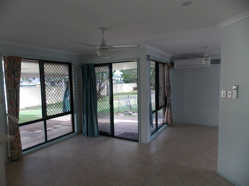 73 Bernadette Cres, Rosewood QLD 4340