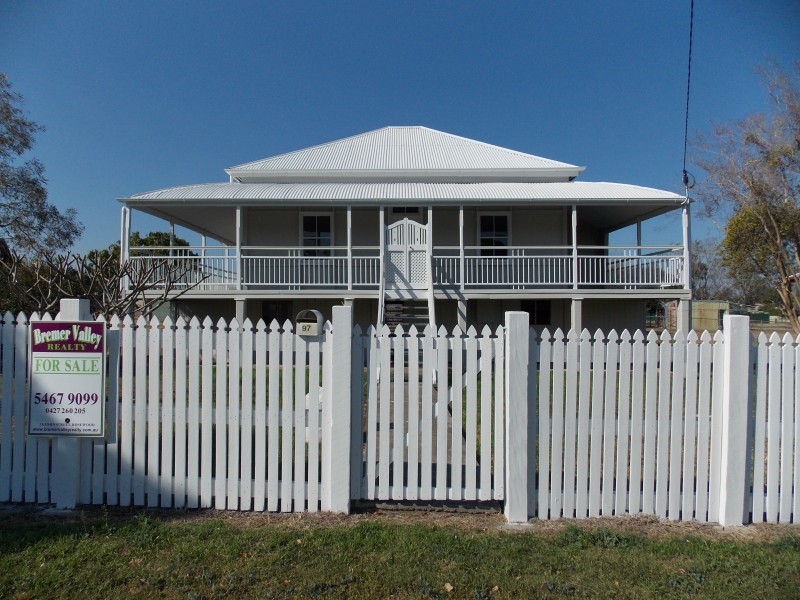 97 Matthew St, Rosewood QLD 4340