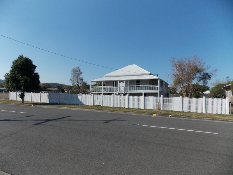 97 Matthew St, Rosewood QLD 4340