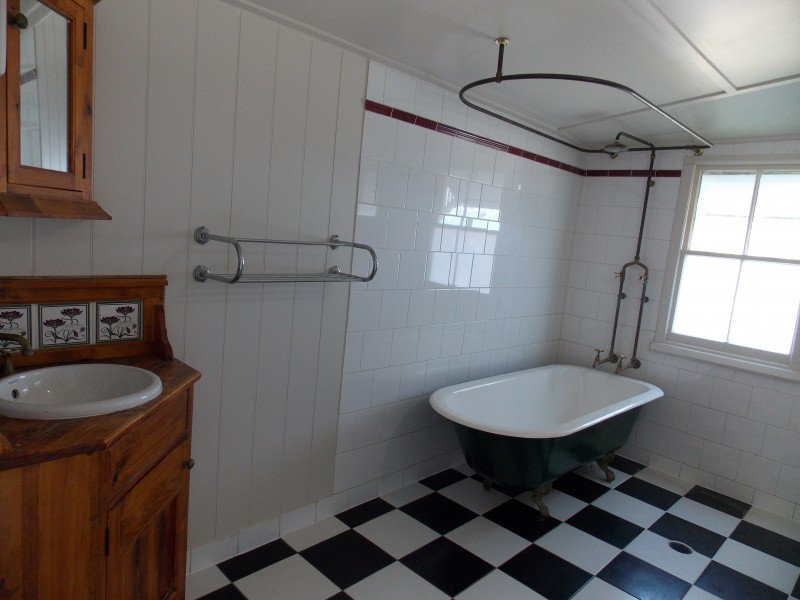 97 Matthew St, Rosewood QLD 4340